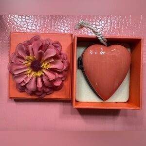 Vintage Hallmark Signature Porcelain Pocket Locket